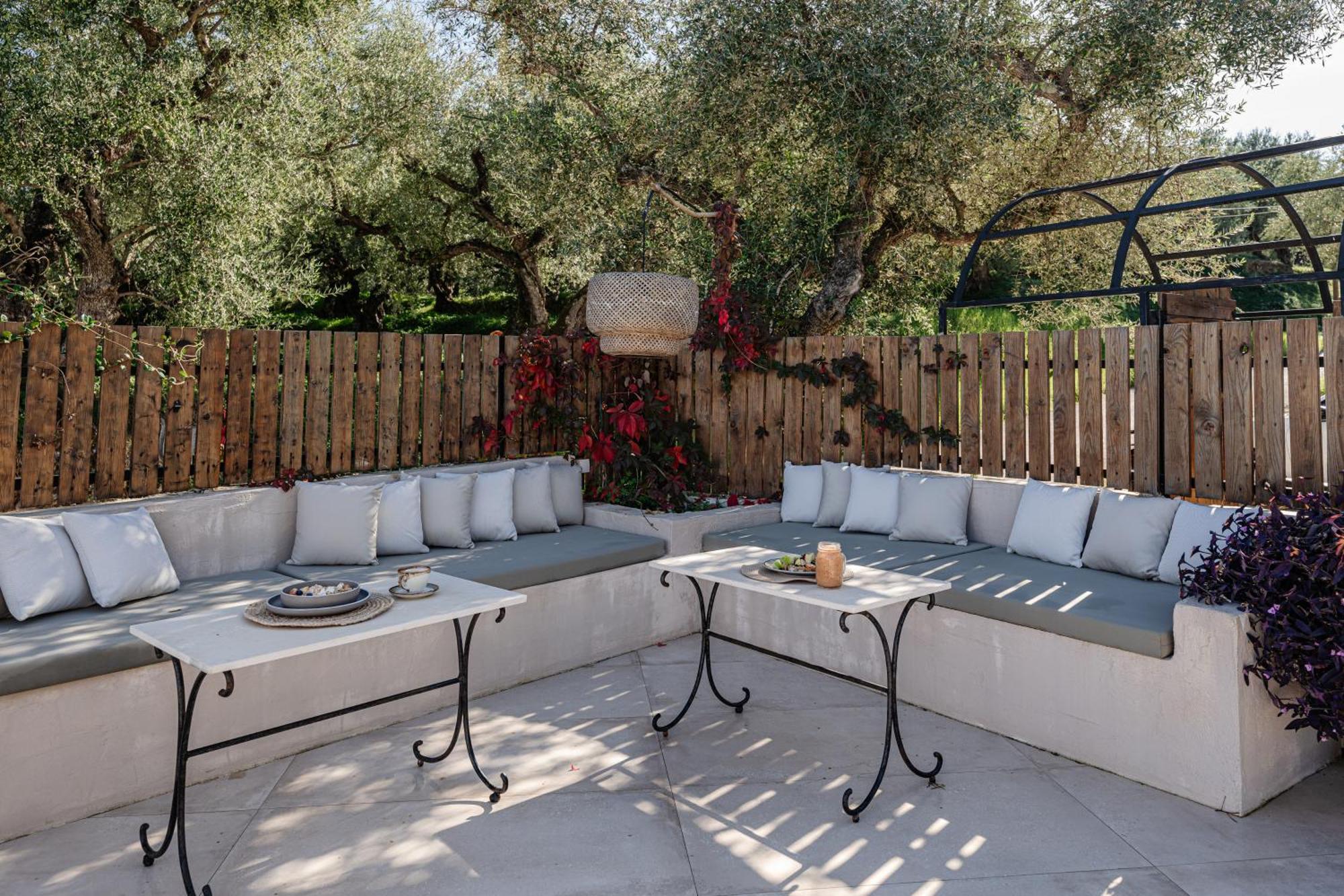 Ilyessa Country house *